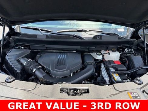 Used 2026 Chevrolet Traverse LT w/ Driver Confidence Package FWD image 11