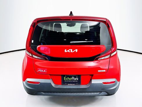 Used 2022 Kia Soul EX FWD image 7