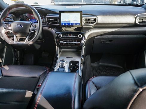 Used 2022 Ford Explorer ST-Line w/ Class IV Trailer Tow Package image 15