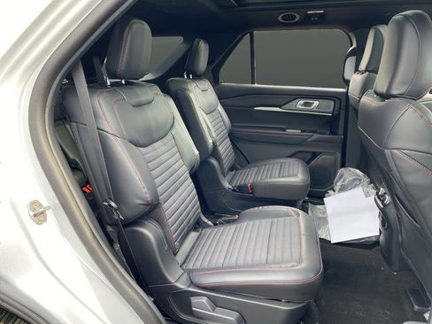 New 2026 Ford Explorer ST-Line w/ ST-Line Street Pack image 26