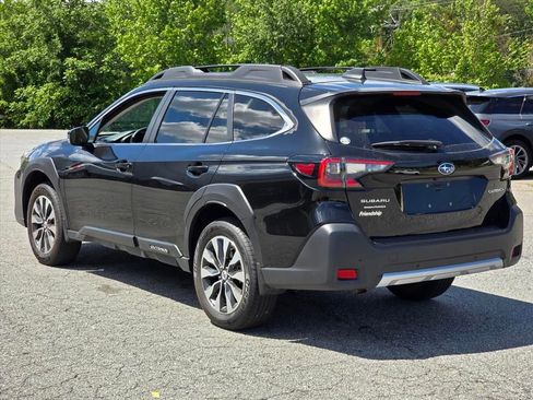 Used 2025 Subaru Outback Limited AWD/4WD image 24