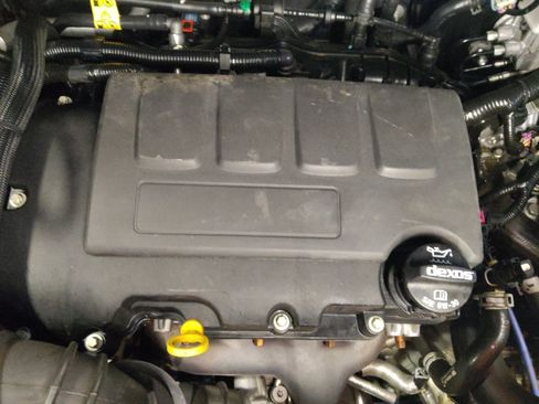 Used 2021 Chevrolet Trax LS w/ Tint and Cruise Package FWD image 30