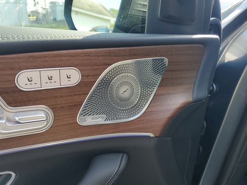 New 2026 Mercedes-Benz GLS 580 4MATIC image 21