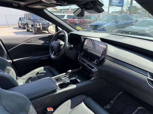 Used 2023 Lexus RX 350 AWD w/ Accessory Package image 11