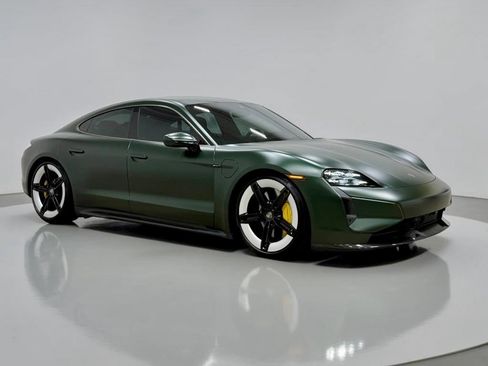 Used 2025 Porsche Taycan Turbo S w/ Premium Package AWD/4WD image 12