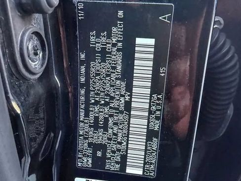 Used 2011 Toyota Sequoia Platinum AWD/4WD image 39