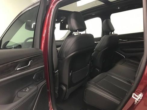 New 2025 Jeep Grand Cherokee Limited 4xe image 25