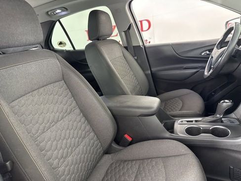 Used 2018 Chevrolet Equinox LT w/ Sun & Infotainment Package image 14