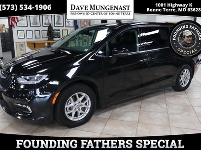 Used 2023 Chrysler Pacifica Touring-L