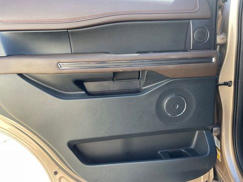 Used 2020 Ford Expedition King Ranch RWD image 24
