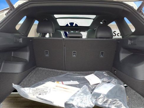 New 2026 Volkswagen Tiguan SE R-Line image 10