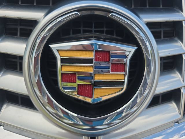 Used 2015 Cadillac SRX Luxury w/ Driver Awareness Package FWD image 32