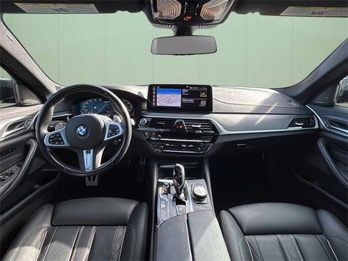 Used 2023 BMW M550i xDrive w/ Dynamic Handling Package image 24