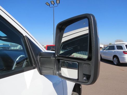 Used 2024 RAM 2500 Big Horn w/ Protection Group AWD/4WD image 8