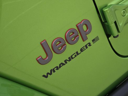 New 2025 Jeep Wrangler Unlimited Rubicon image 9