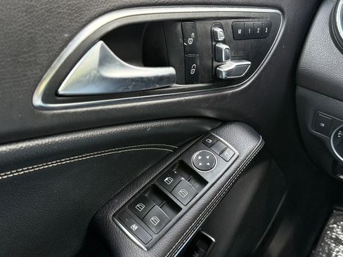 Used 2018 Mercedes-Benz CLA 250 image 33