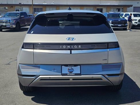 Used 2023 Hyundai Ioniq 5 Limited AWD/4WD image 6