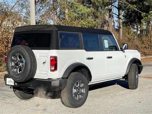 New 2025 Ford Bronco Big Bend image 3