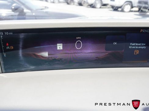 Used 2025 Lincoln Nautilus Premier AWD/4WD image 25