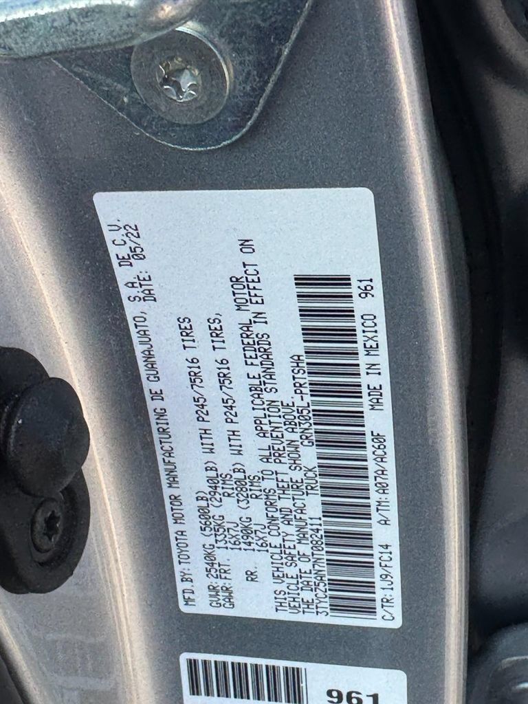 Used 2022 Toyota Tacoma SR5 AWD/4WD image 29