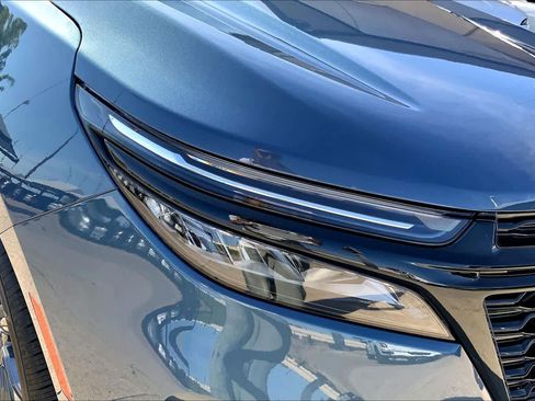 Used 2024 Chevrolet Equinox RS w/ RS Leather Package FWD image 27