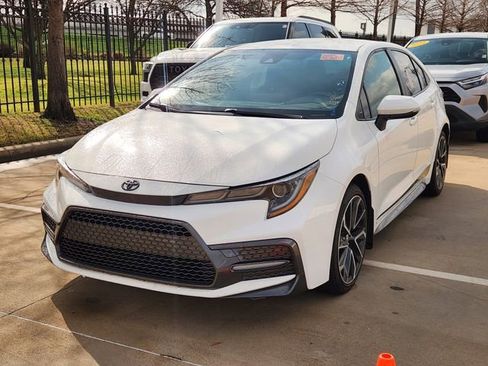 Used 2022 Toyota Corolla SE image 1