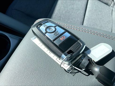 New 2026 Ford Explorer Active AWD/4WD image 36