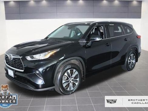 Used 2020 Toyota Highlander XLE AWD/4WD image 1