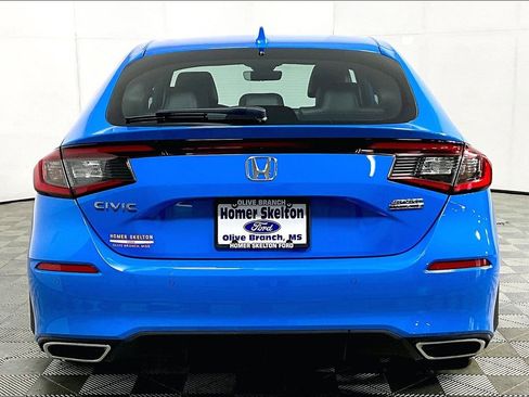 Used 2024 Honda Civic Sport Touring image 4