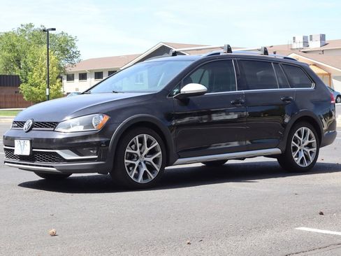 Used 2017 Volkswagen Golf Alltrack SEL AWD/4WD image 11