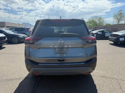 Certified 2022 Nissan Rogue SV w/ SV Premium Package FWD image 6
