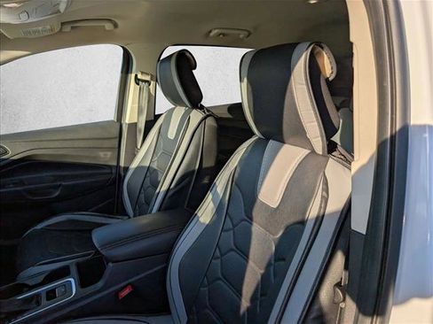 Used 2019 Ford Escape S image 16