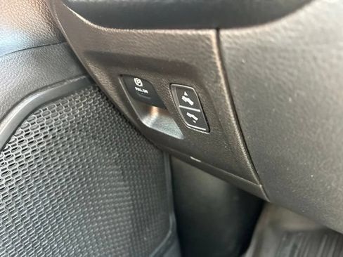 Used 2022 RAM 1500 Lone Star AWD/4WD image 18