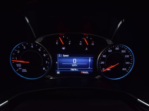 Used 2023 Chevrolet Equinox LT FWD image 18