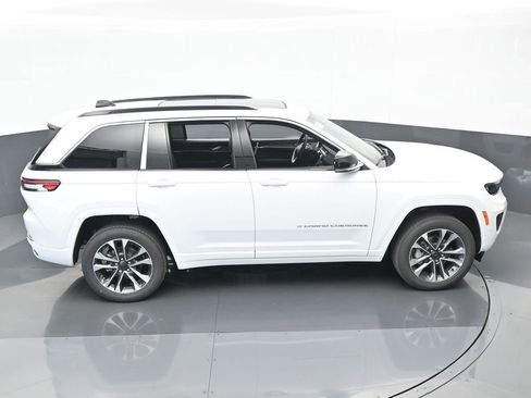 Used 2024 Jeep Grand Cherokee Overland image 47