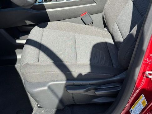 New 2026 Chevrolet Equinox LT image 12