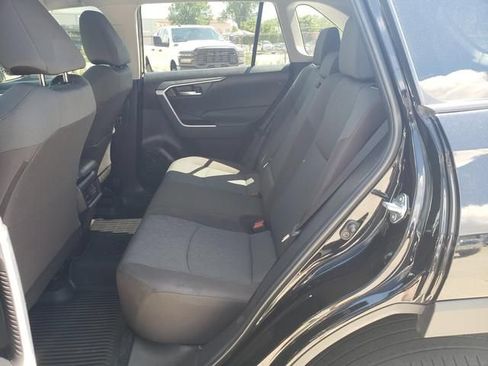 Used 2025 Toyota RAV4 XLE AWD/4WD image 13