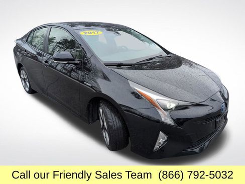 Certified 2017 Toyota Prius Three Touring w/ Carpet Mat Package image 9