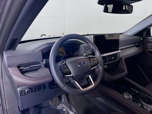 New 2026 Ford Explorer Platinum w/ LUX Leather Package AWD/4WD image 3