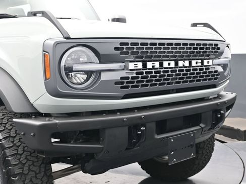 Used 2021 Ford Bronco Badlands image 34