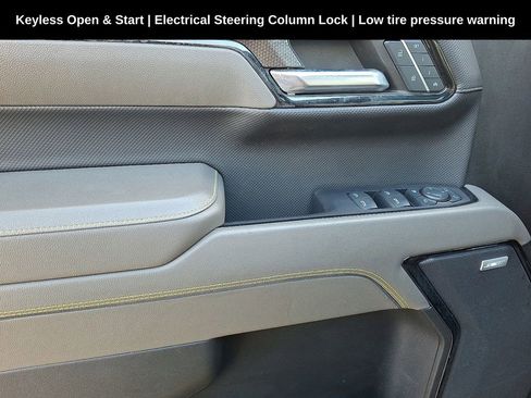 Used 2023 Chevrolet Silverado 1500 ZR2 w/ Technology Package image 12