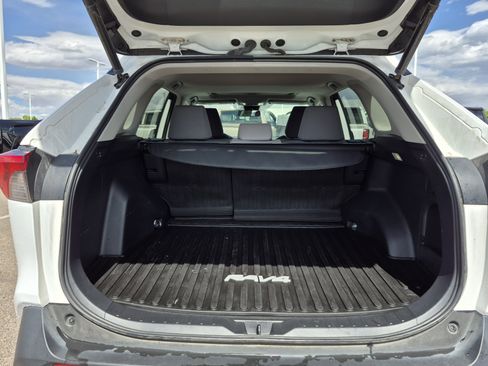 Certified 2022 Toyota RAV4 XLE AWD/4WD image 20