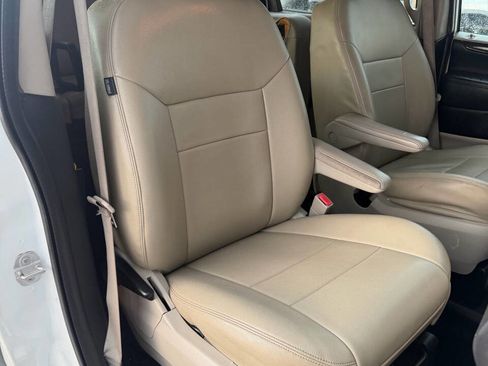 Used 2019 Dodge Grand Caravan SE w/ Power Convenience Group I FWD image 31