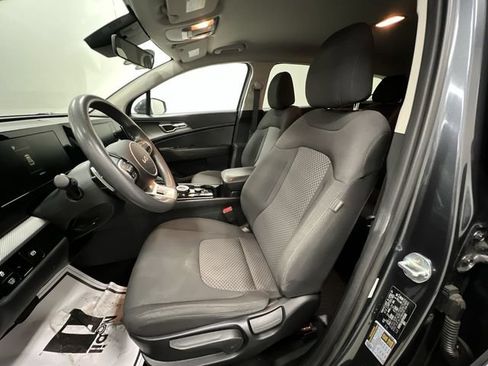 Used 2023 Kia Sportage LX AWD/4WD image 17