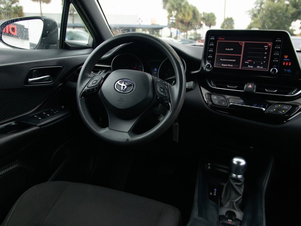 Used 2019 Toyota C-HR LE FWD image 21