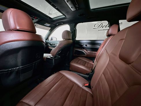 Used 2024 Kia Telluride SX Prestige AWD/4WD image 25