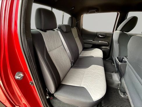 Used 2023 Toyota Tacoma TRD Off-Road image 25