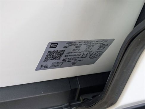 Used 2024 GMC Yukon AT4 image 42