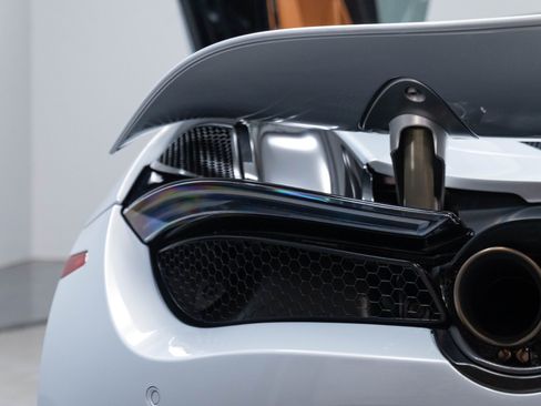 Used 2020 McLaren 720S Luxury RWD image 77