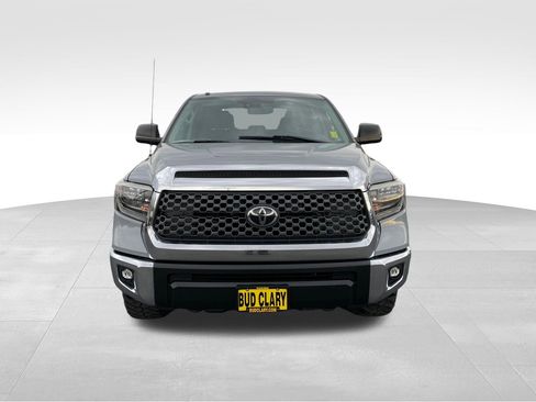 Used 2018 Toyota Tundra SR5 w/ TRD Off Road Package image 9